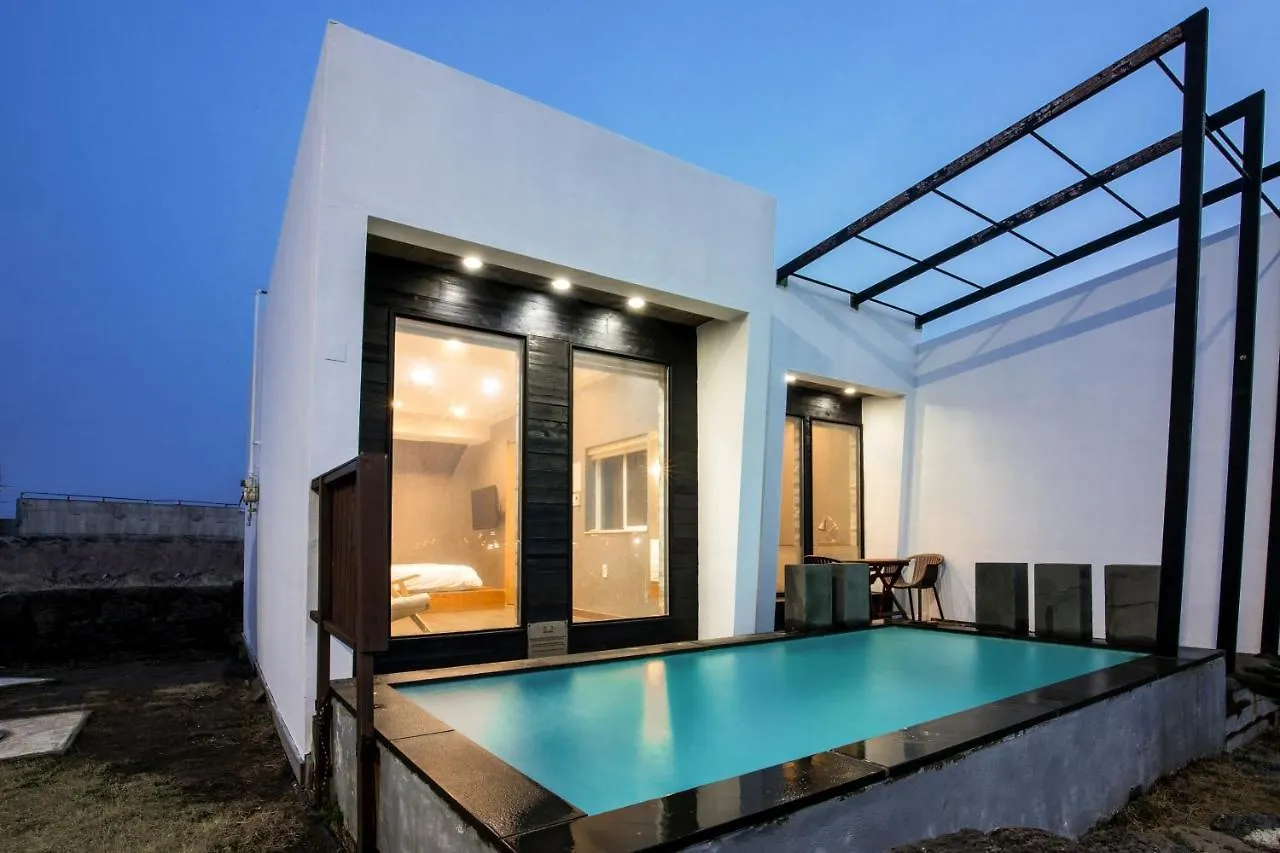 Aqua Beautique Poolvilla Jeju Holiday home